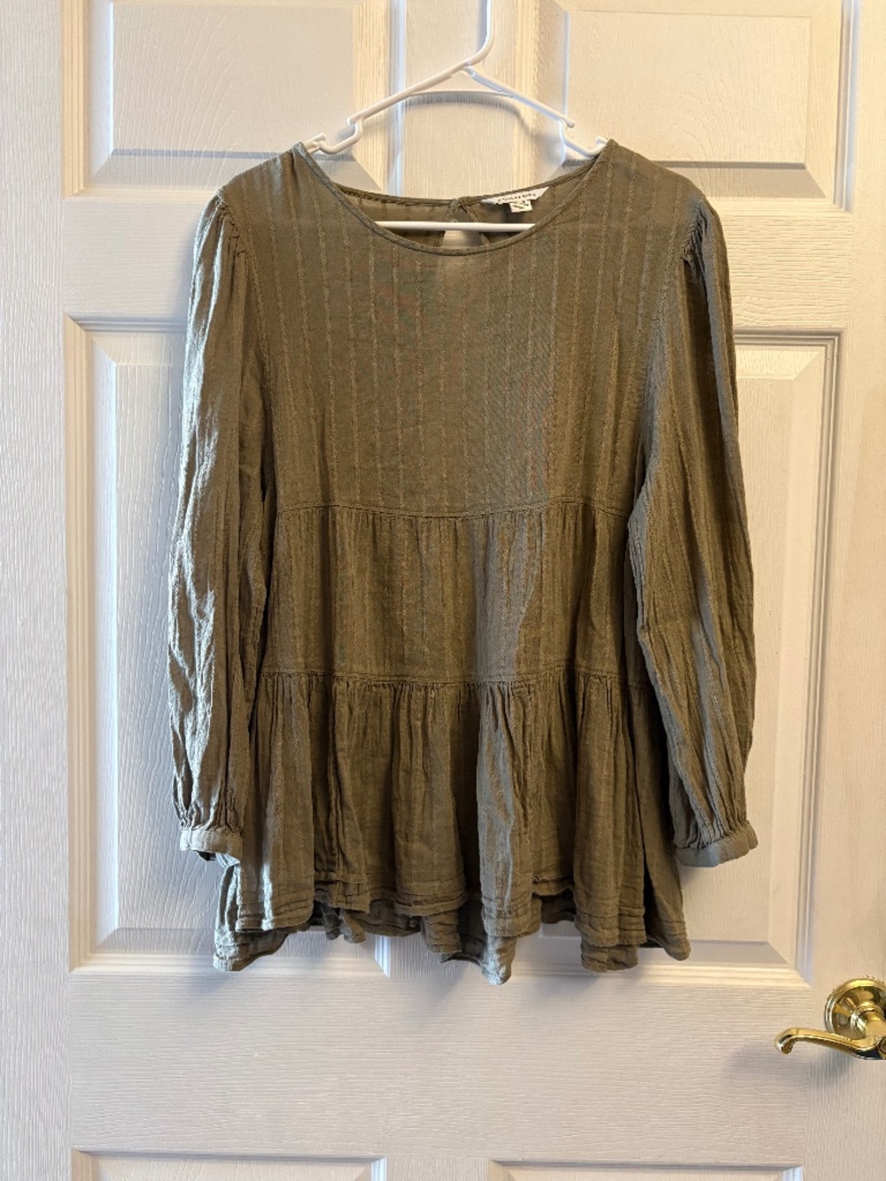 American Eagle Green Boho Open Back Flowy Blouse